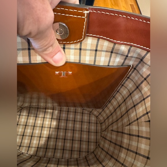 Tory Burch - McGraw Canvas Bucket Bag - EUC Canvas with Leather Trim - Picture 6 of 8